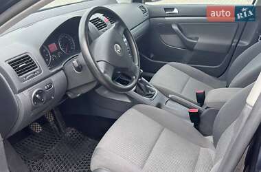 Универсал Volkswagen Golf 2009 в 
