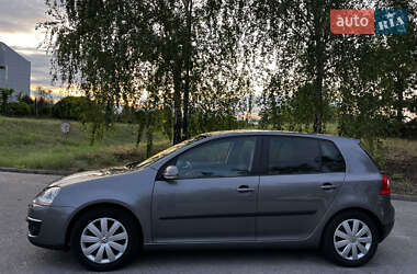 Хэтчбек Volkswagen Golf 2007 в 