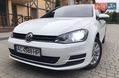 Хэтчбек Volkswagen Golf 2014 в 