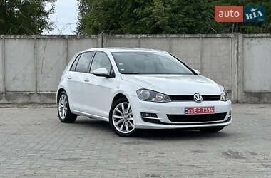 Хэтчбек Volkswagen Golf 2014 в 