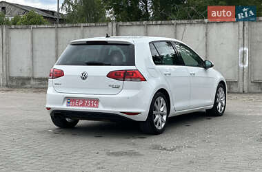 Хэтчбек Volkswagen Golf 2014 в 