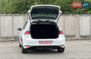 Хэтчбек Volkswagen Golf 2014 в 