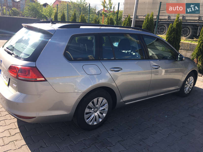 Универсал Volkswagen Golf 2014 в Львове