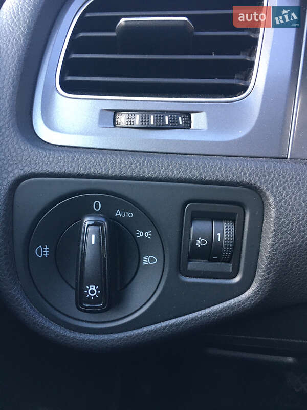 Универсал Volkswagen Golf 2014 в Львове