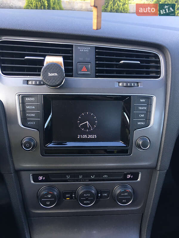 Универсал Volkswagen Golf 2014 в Львове