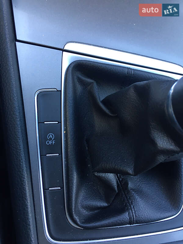 Универсал Volkswagen Golf 2014 в Львове