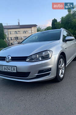 Универсал Volkswagen Golf 2015 в Черновцах