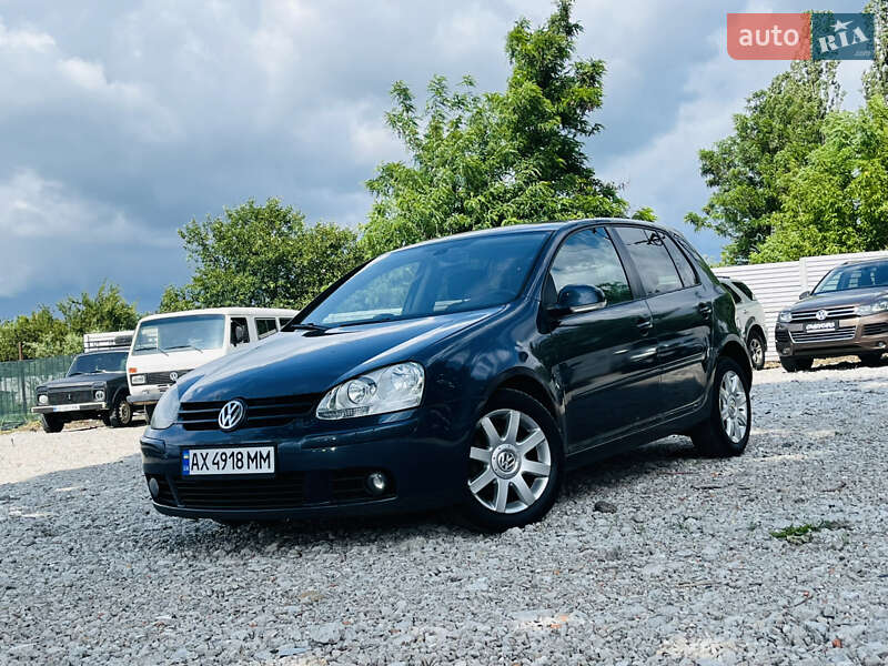 Volkswagen Golf 2004