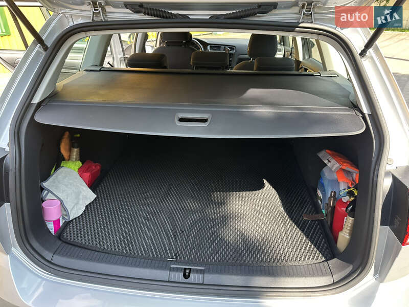 Универсал Volkswagen Golf 2020 в Луцке фото 14 Универсал Volkswagen Golf 2020 в Луцке