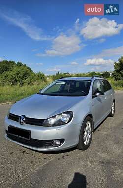 Универсал Volkswagen Golf 2013 в 