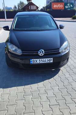 Хэтчбек Volkswagen Golf 2010 в Хмельницком