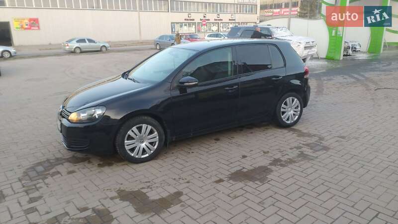 Хетчбек Volkswagen Golf 2010 в Хмельницькому