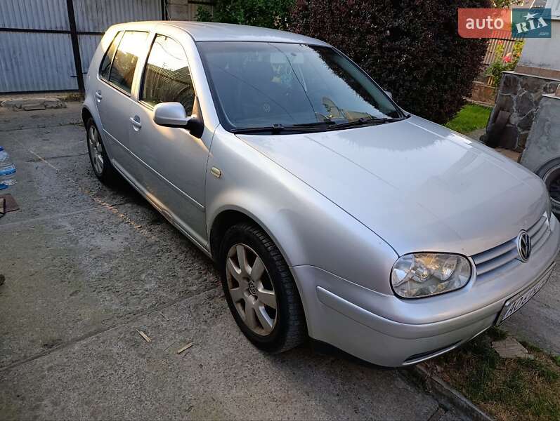 Volkswagen Golf 2003