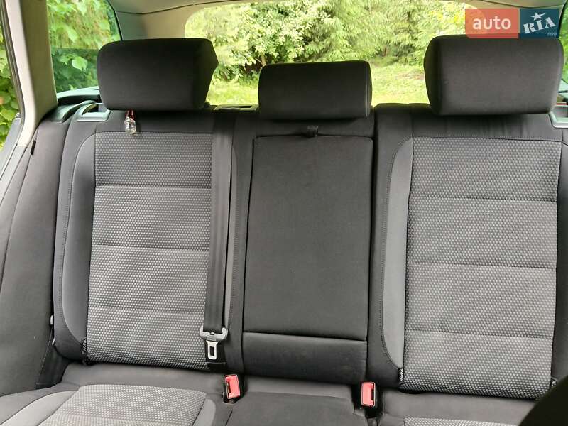 Універсал Volkswagen Golf 2009 в Вінниці