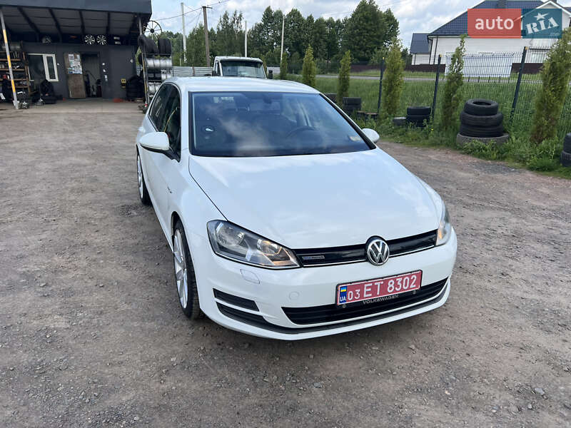 Хетчбек Volkswagen Golf 2014 в Луцьку