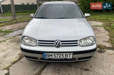 Хетчбек Volkswagen Golf 2002 в Сумах