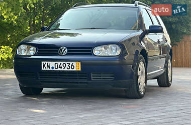 Універсал Volkswagen Golf 2003 в Тернополі