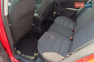 Хетчбек Volkswagen Golf 2011 в 
