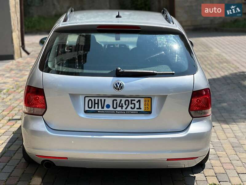 Універсал Volkswagen Golf 2010 в Краснограді