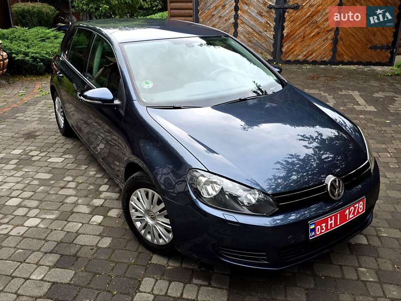 Хетчбек Volkswagen Golf 2009 в Полтаві