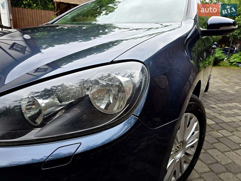 Хетчбек Volkswagen Golf 2009 в Полтаві