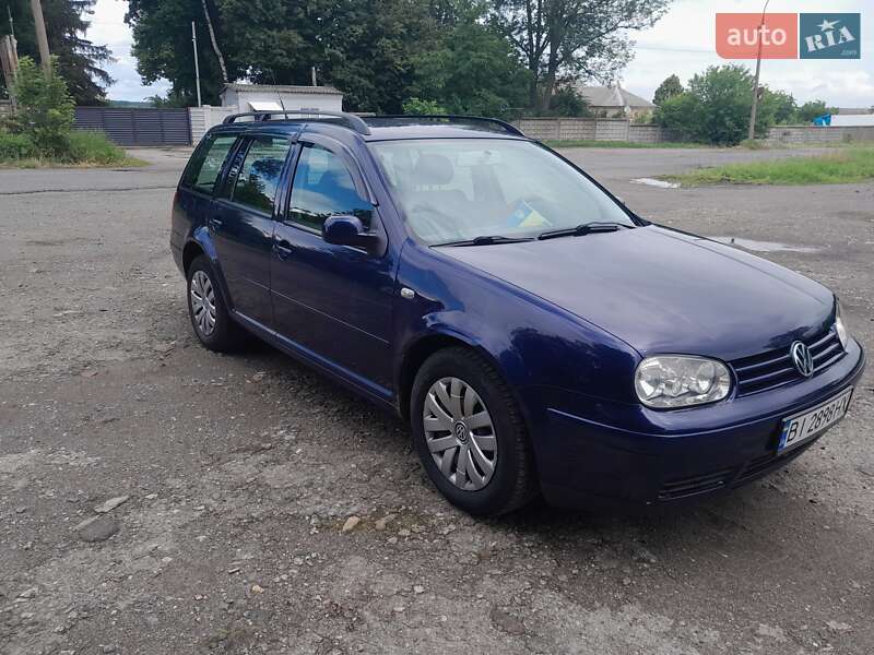 Універсал Volkswagen Golf 2001 в Валках