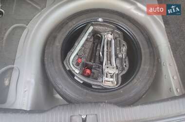 Хэтчбек Volkswagen Golf 2001 в Хмельницком