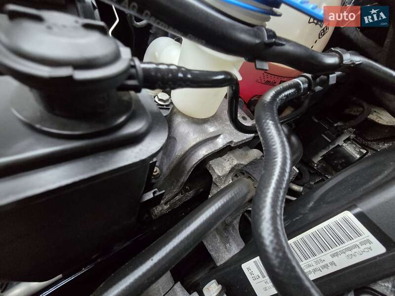 Хетчбек Volkswagen Golf 2009 в Полтаві