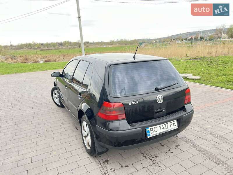 Хетчбек Volkswagen Golf 2000 в Львові