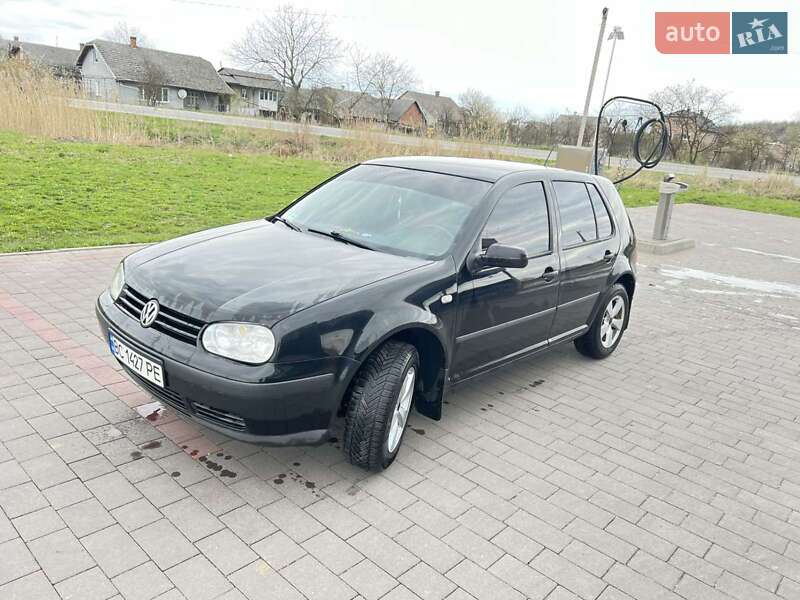 Хетчбек Volkswagen Golf 2000 в Львові