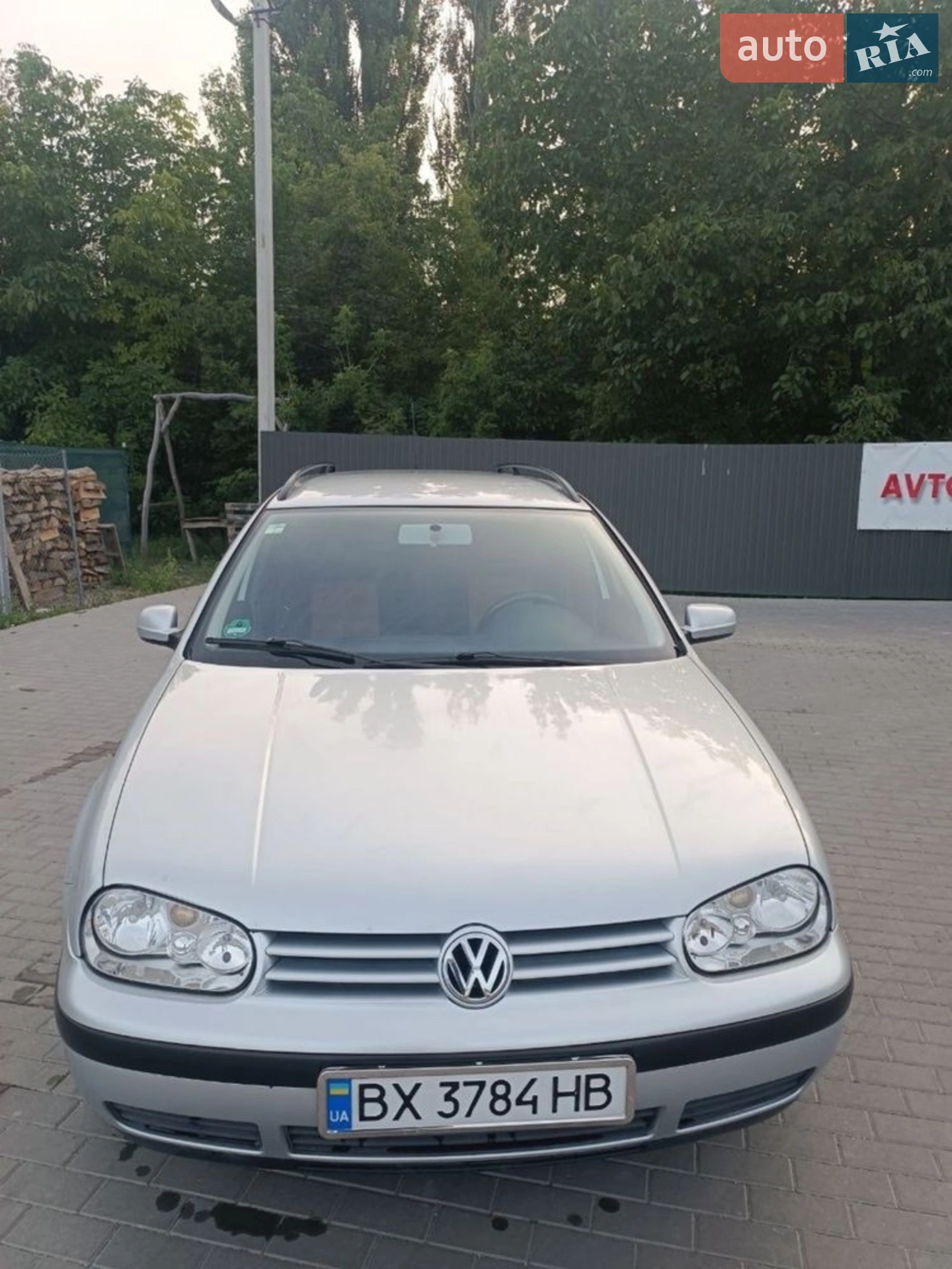 Volkswagen Golf 2002 VIN WVWZZZ1JZ2W685647 фото оголошення 2 з 11