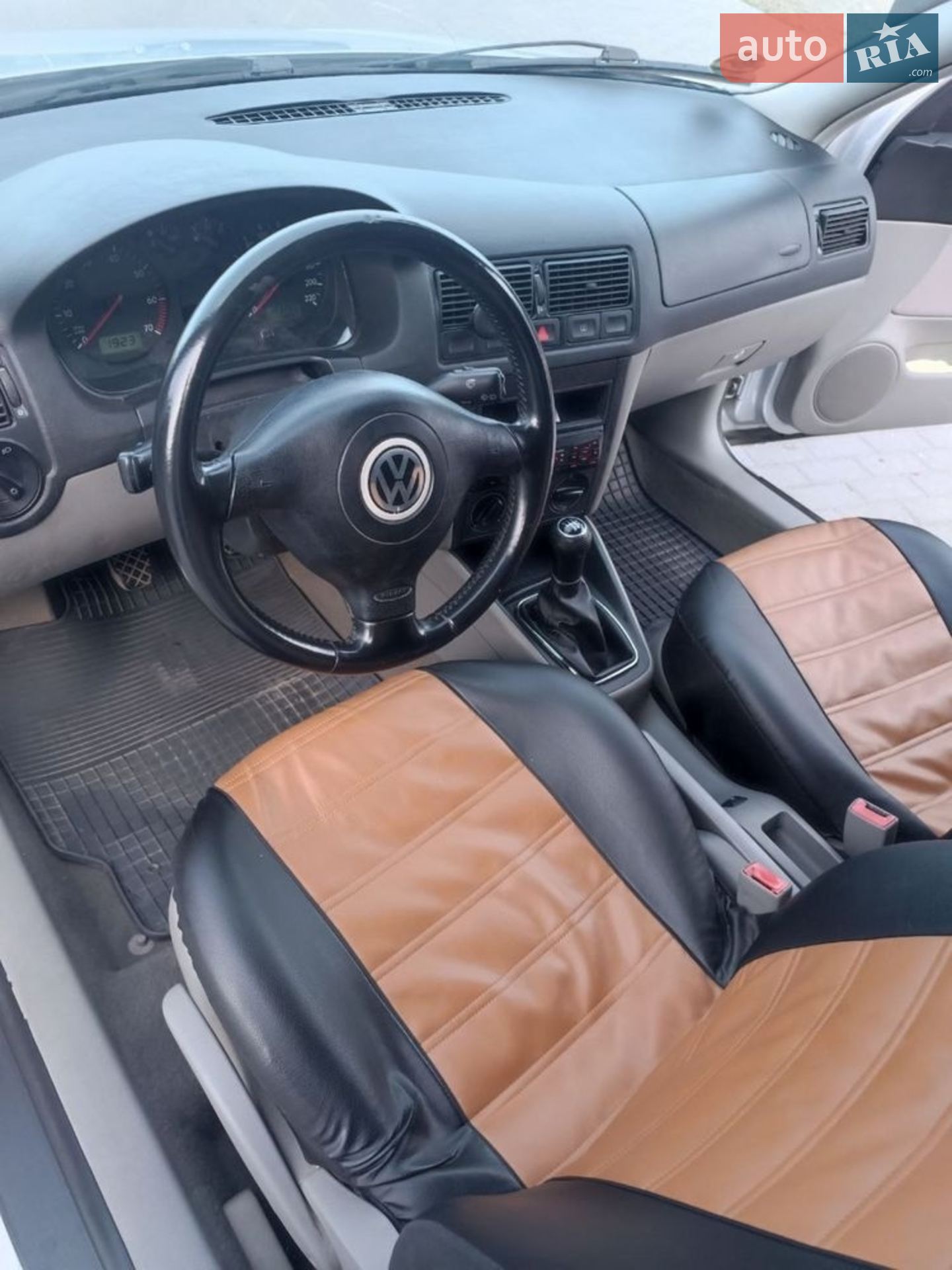 Volkswagen Golf 2002 VIN WVWZZZ1JZ2W685647 фото оголошення 7 з 11
