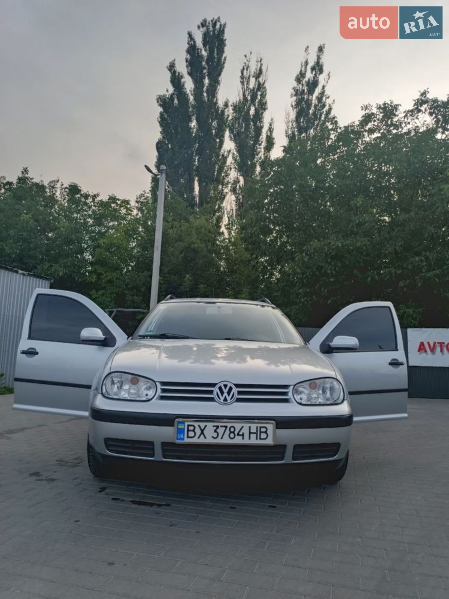 Volkswagen Golf 2002 VIN WVWZZZ1JZ2W685647 фото оголошення 10 з 11