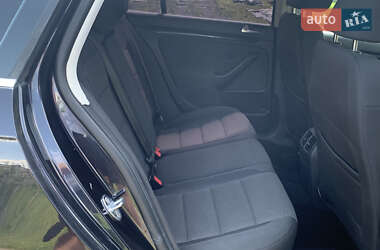 Универсал Volkswagen Golf 2011 в 