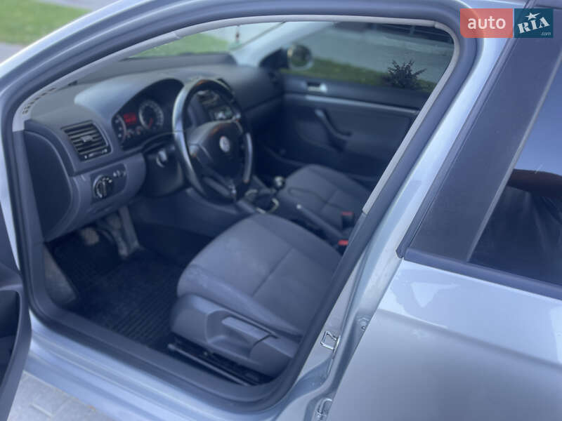 Універсал Volkswagen Golf 2008 в Львові