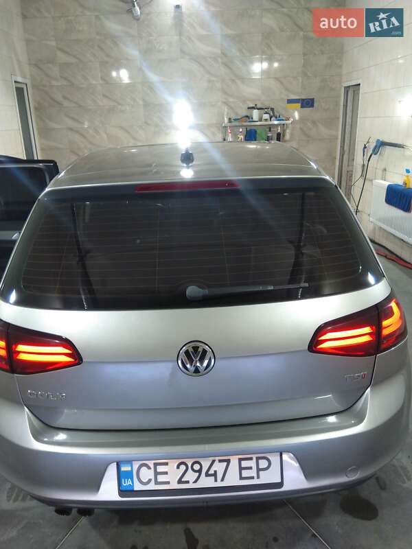 Хэтчбек Volkswagen Golf 2015 в Новоднестровске