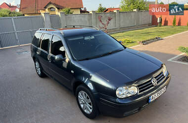 Универсал Volkswagen Golf 2004 в 