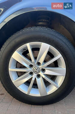 Универсал Volkswagen Golf 2004 в 