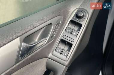 Хэтчбек Volkswagen Golf 2013 в 