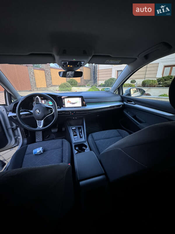 Універсал Volkswagen Golf 2021 в Дрогобичі