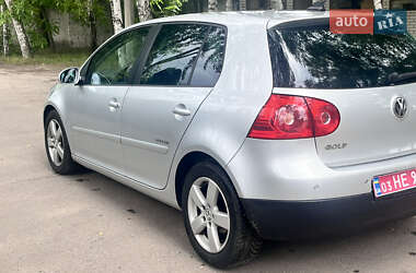 Хэтчбек Volkswagen Golf 2008 в 