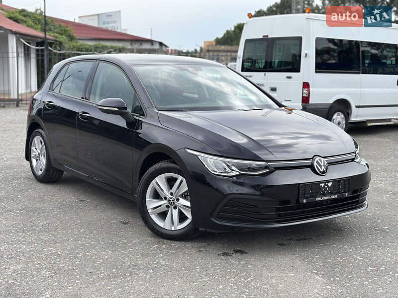 Хэтчбек Volkswagen Golf 2020 в Киеве