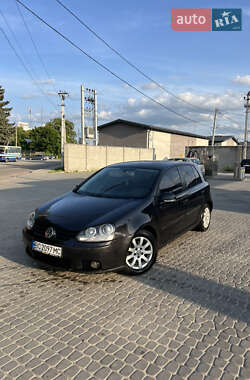 Хэтчбек Volkswagen Golf 2004 в Львове