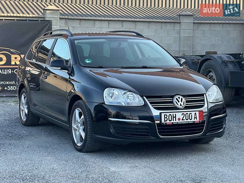 Универсал Volkswagen Golf 2009 в Ровно