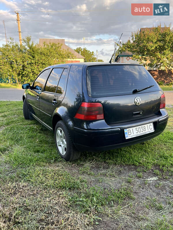 Хетчбек Volkswagen Golf 1998 в Котельві