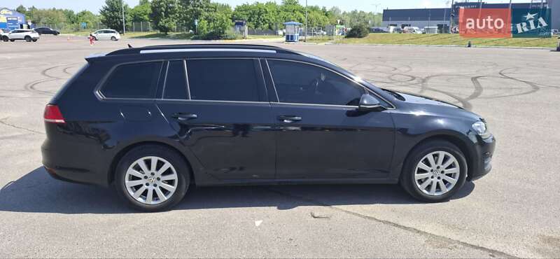 Універсал Volkswagen Golf 2015 в Львові