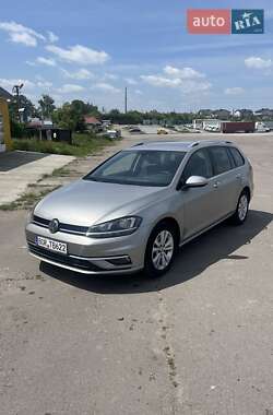 Універсал Volkswagen Golf 2018 в Рівному
