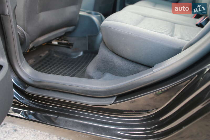 Хетчбек Volkswagen Golf 2003 в Бердичеві