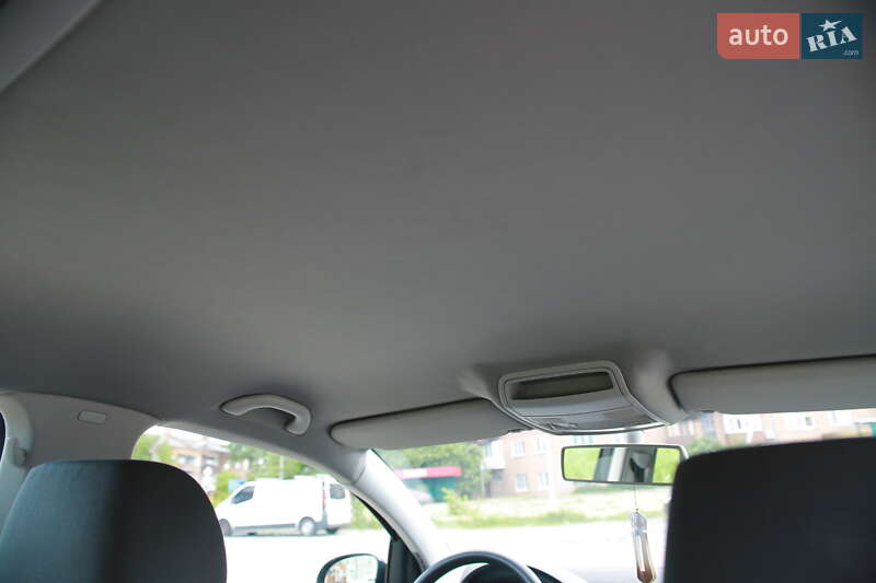 Хетчбек Volkswagen Golf 2003 в Бердичеві