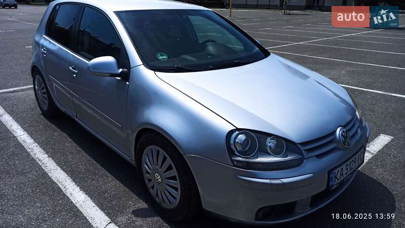 Volkswagen Golf 2005